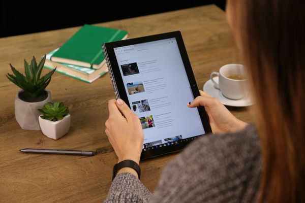 Mastering Email Management: Top Tips for Seamlessly Using Tablets to Handle Multiple Accounts